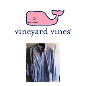 🐳 L Vineyard Vines Dress Shirt 🐳